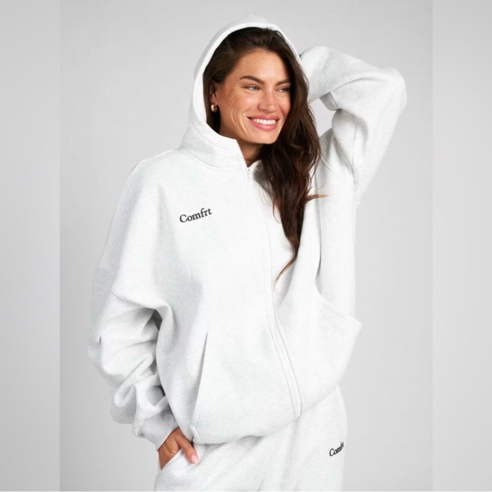 Comfrt Cloud Women's Gray Zip-Up Hoodie - Picture 2 of 8